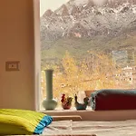 Monolocale Con Vista Sulle Montagne